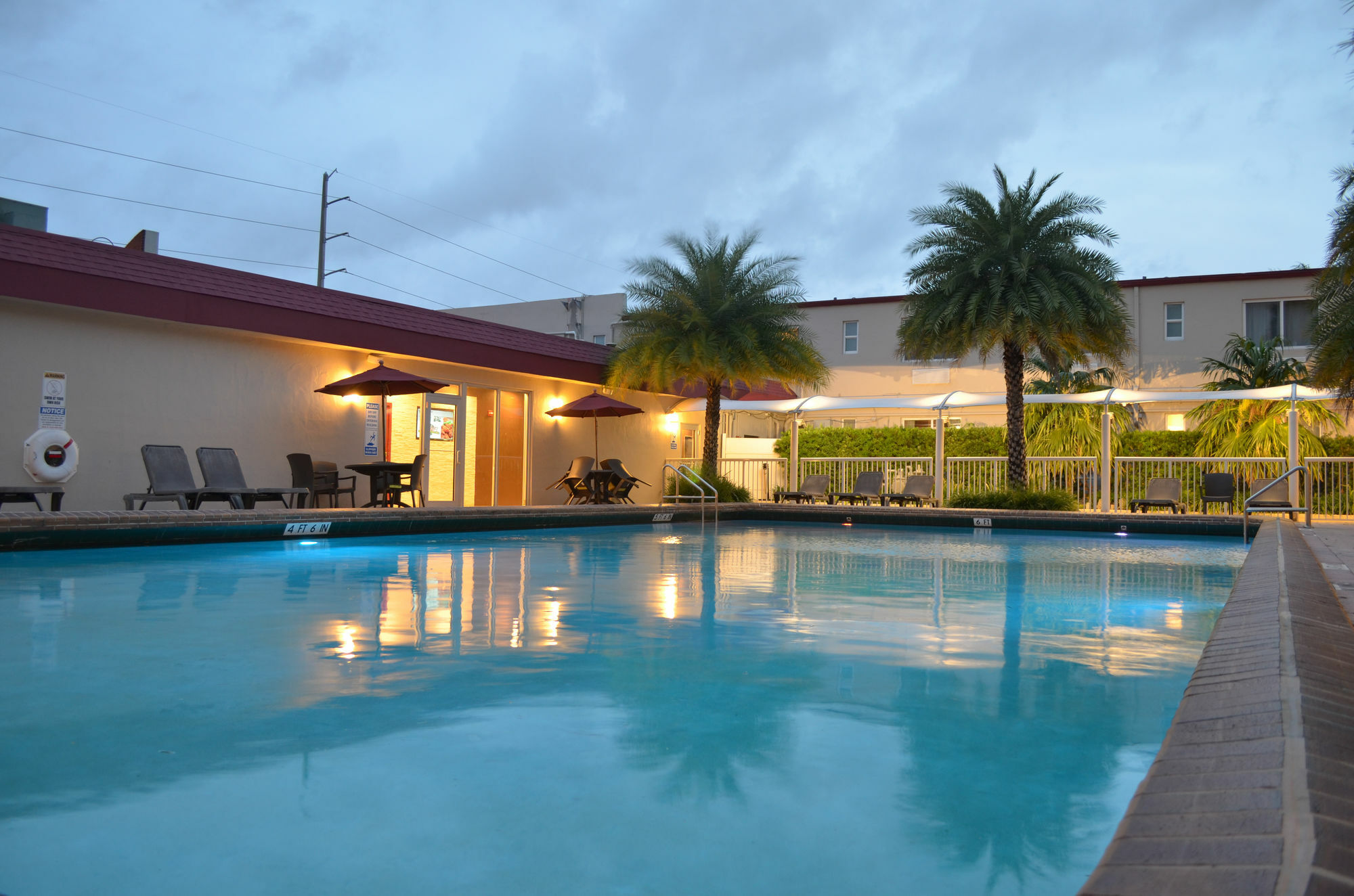 Hotel Ramada By Wyndham Miami Springs/Miami International Airport Exteriér fotografie